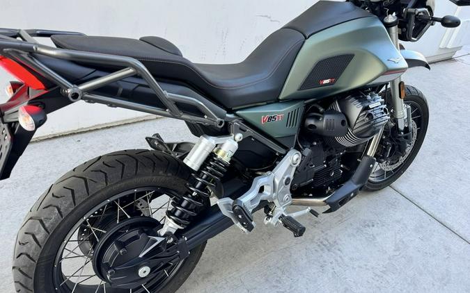 2022 Moto Guzzi V85 TT E5