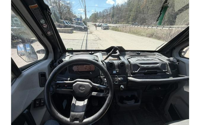 2022 Defender Max LTD Cab HD10 - Can-Am