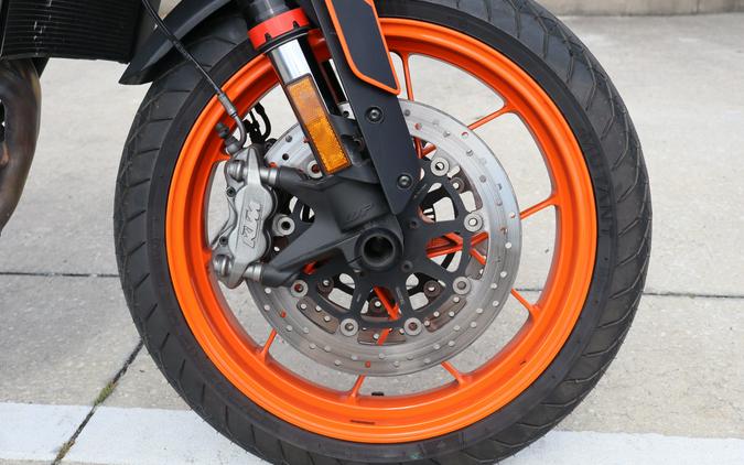 2022 KTM 890 Duke