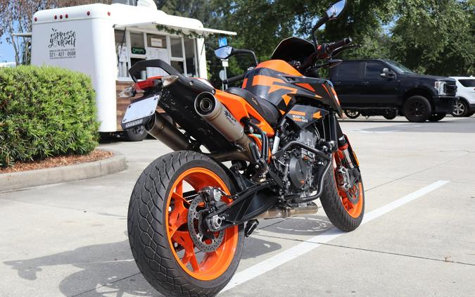 2022 KTM 890 Duke