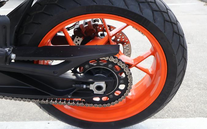 2022 KTM 890 Duke
