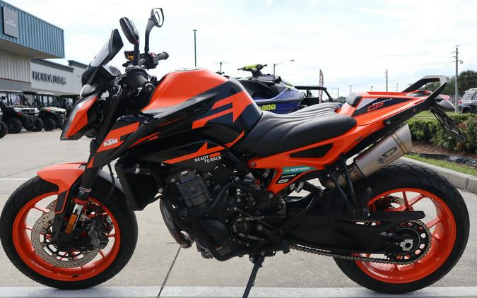 2022 KTM 890 Duke