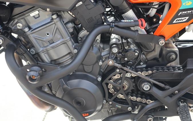 2022 KTM 890 Duke
