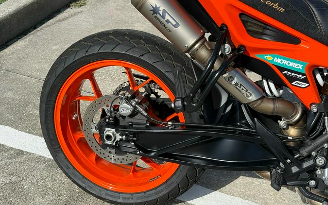 2022 KTM 890 Duke
