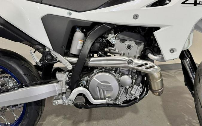 2026 Suzuki DR-Z 4SM