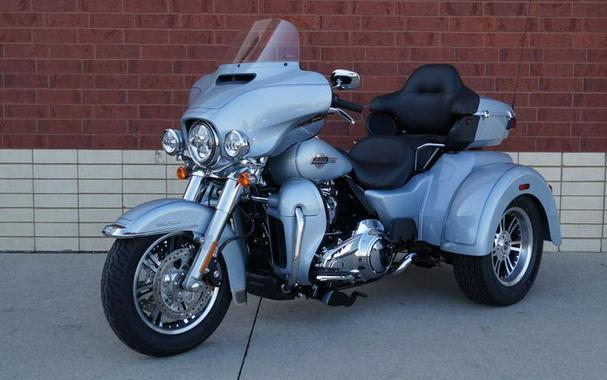 2023 Harley-Davidson® FLHTCUTG - Tri Glide® Ultra