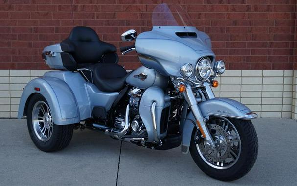 2023 Harley-Davidson® FLHTCUTG - Tri Glide® Ultra