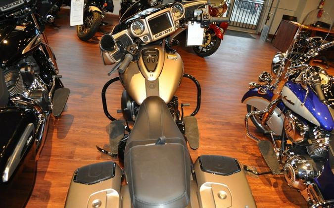 2024 Indian Motorcycle® Chieftain® Dark Horse® w/Powerband Audio Pkg Sandstone Smoke