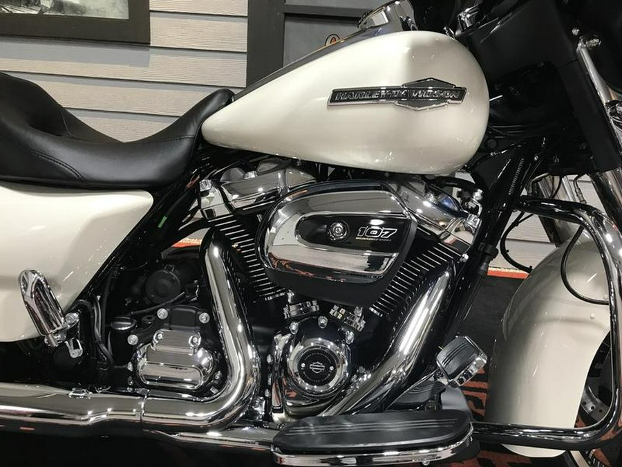 2022 Harley-Davidson® FLHX - Street Glide®