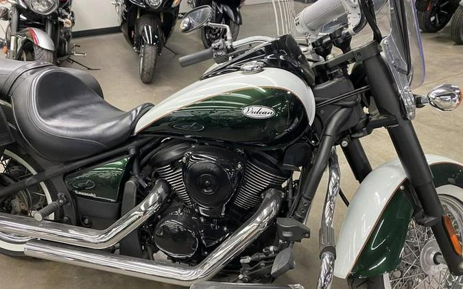 2022 Kawasaki Vulcan® 900 Classic