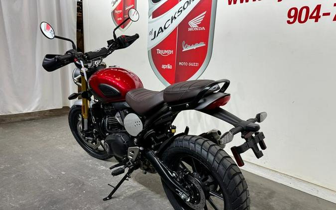 2024 Triumph Scrambler 400 X Carnival Red / Phantom Black