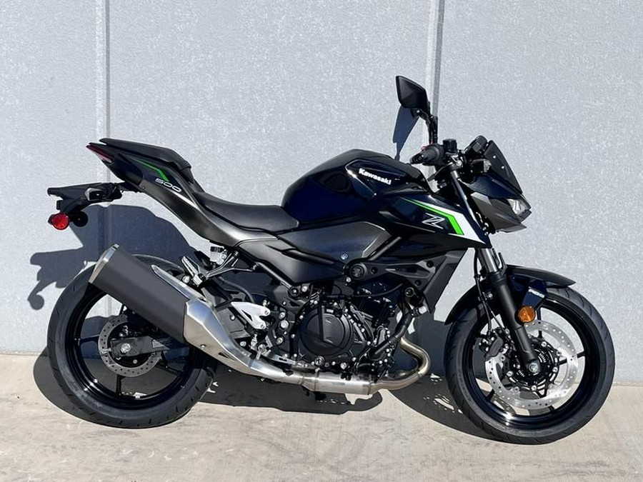 2025 Kawasaki Z500 ABS
