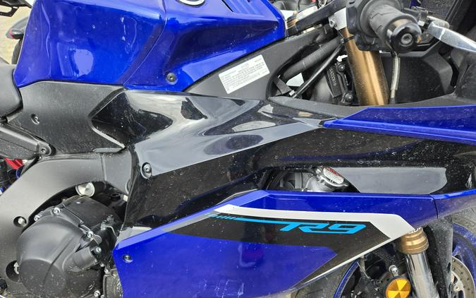 2025 YAMAHA YZF-R9