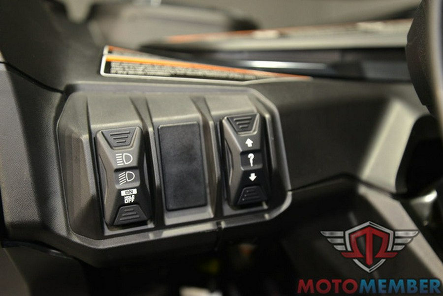 2026 Can-Am Maverick R X Rc