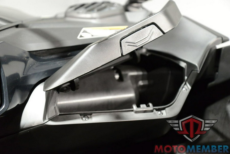 2026 Can-Am Maverick R X Rc