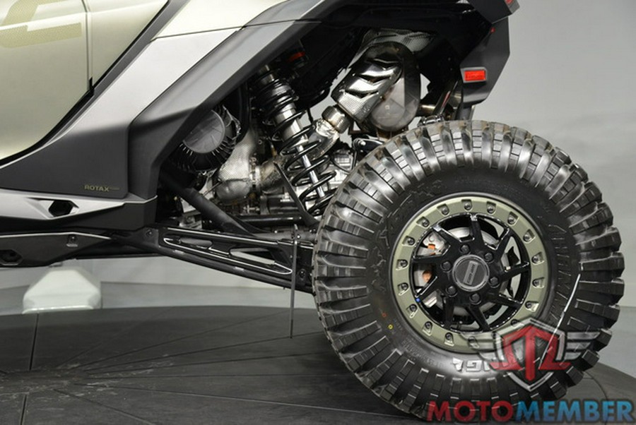 2026 Can-Am Maverick R X Rc