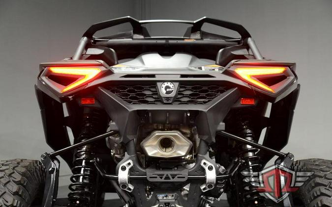 2026 Can-Am Maverick R X rc