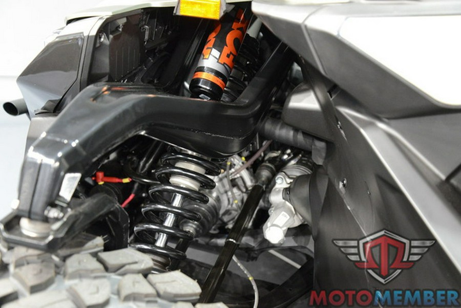 2026 Can-Am Maverick R X Rc