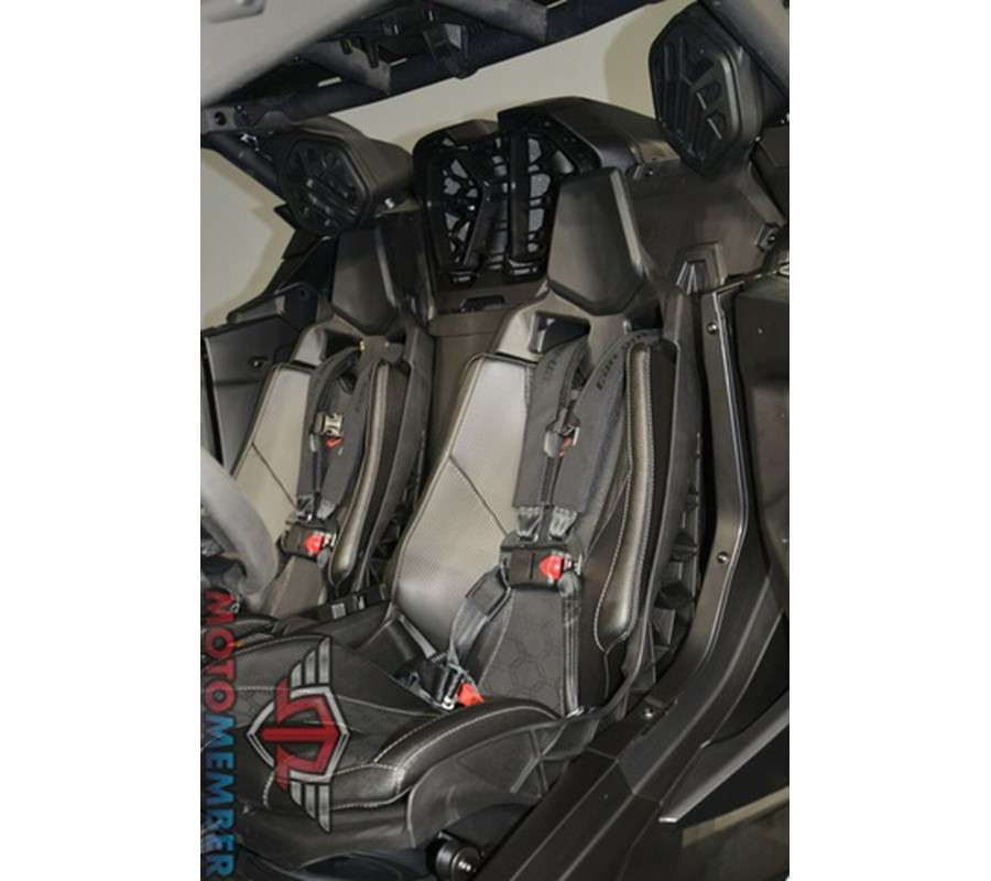 2026 Can-Am Maverick R X Rc