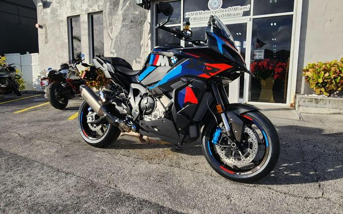 2026 BMW M 1000 XR