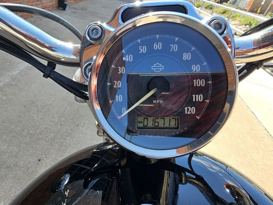 2014 Harley-Davidson Sportster® 1200 Custom