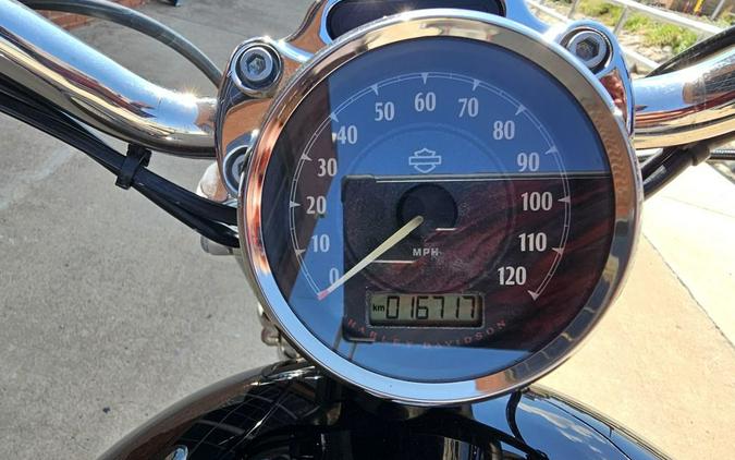 2014 Harley-Davidson Sportster® 1200 Custom