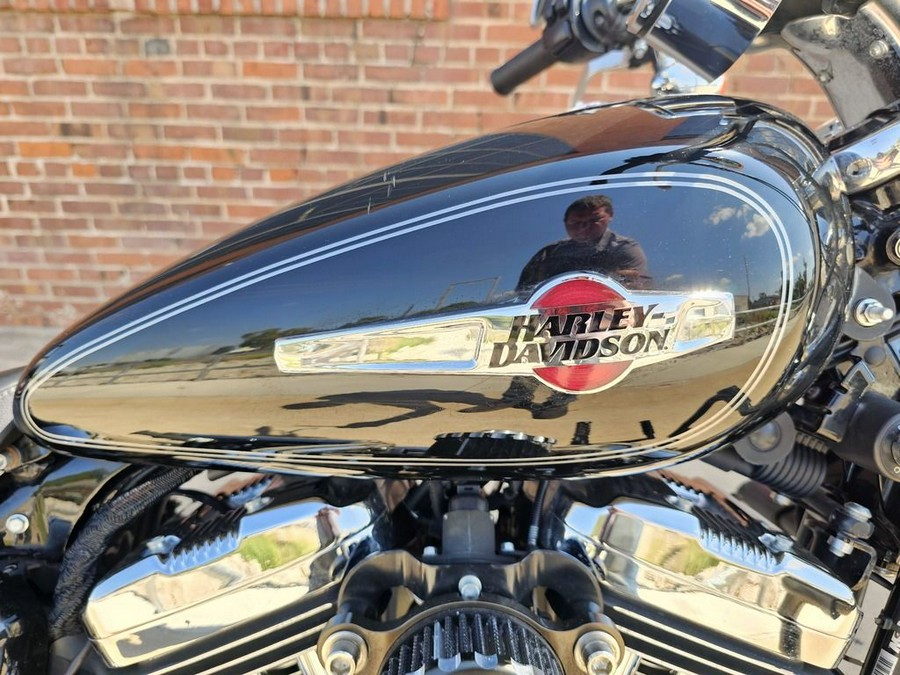 2014 Harley-Davidson Sportster® 1200 Custom