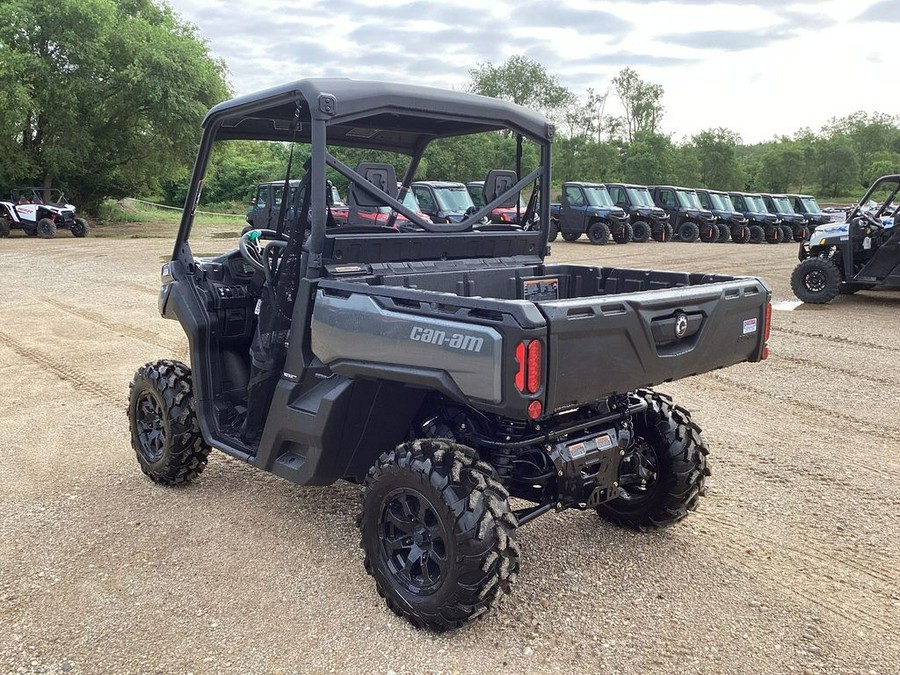 2024 Can-Am Defender XT HD10
