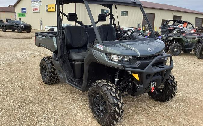 2024 Can-Am Defender XT HD10