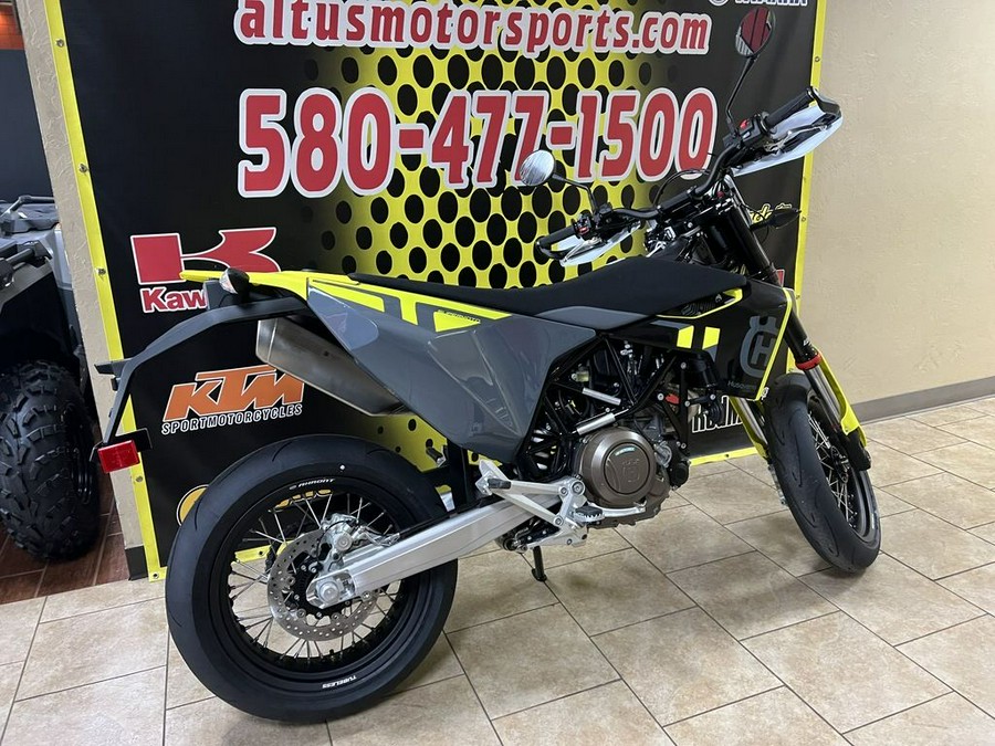 2024 Husqvarna® 701 Supermoto