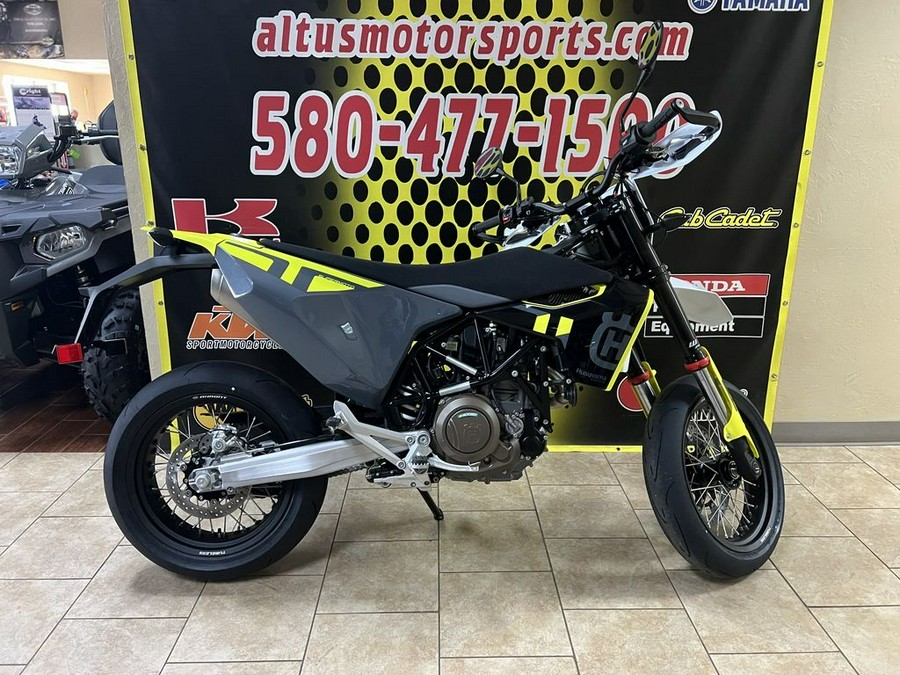 2024 Husqvarna® 701 Supermoto