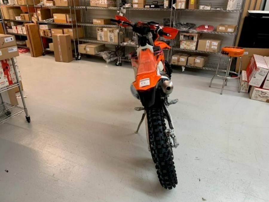 2024 KTM 250 XC-W - Orange