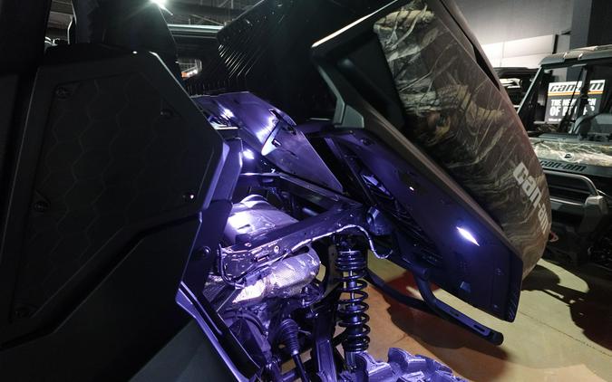 2026 Can-Am Commander MAX X MR