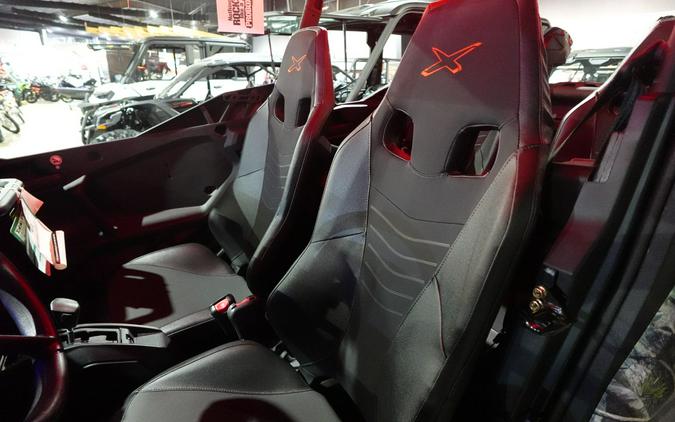 2026 Can-Am Commander MAX X MR