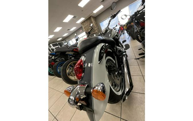 2024 Kawasaki Vulcan® 900 Classic