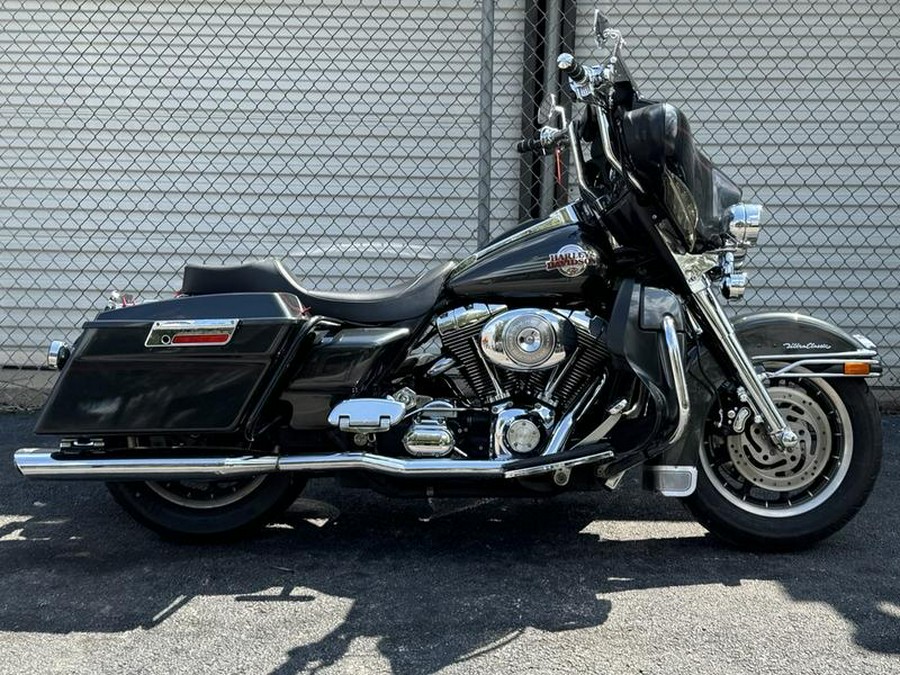 2006 Harley-Davidson® FLHTCUI - Ultra Classic® Electra Glide®