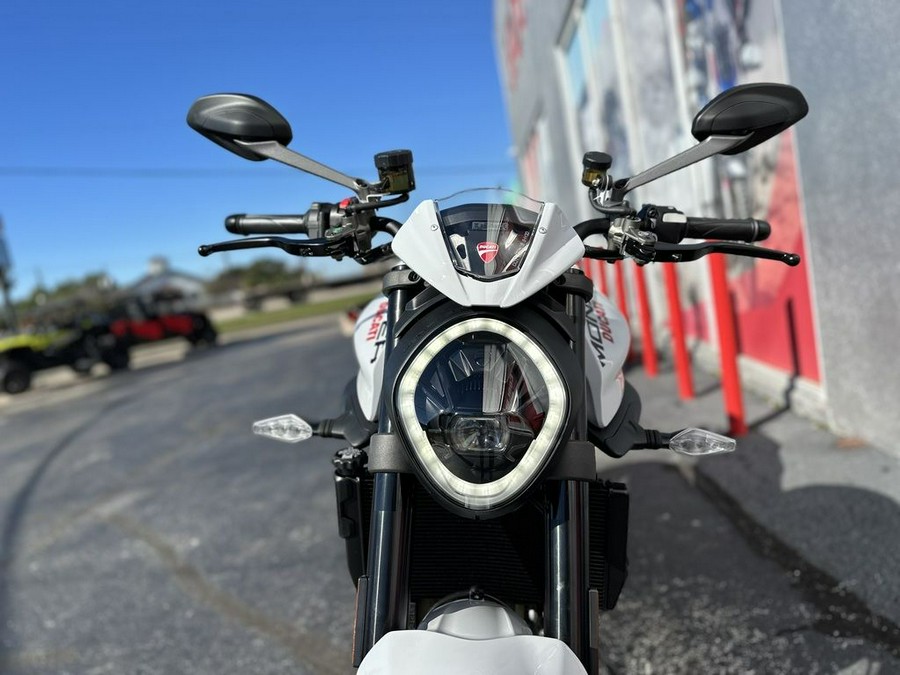2025 Ducati Monster Plus Iceberg White - 009758