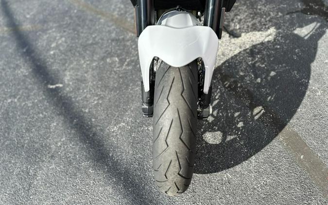 2025 Ducati Monster Plus Iceberg White - 009758