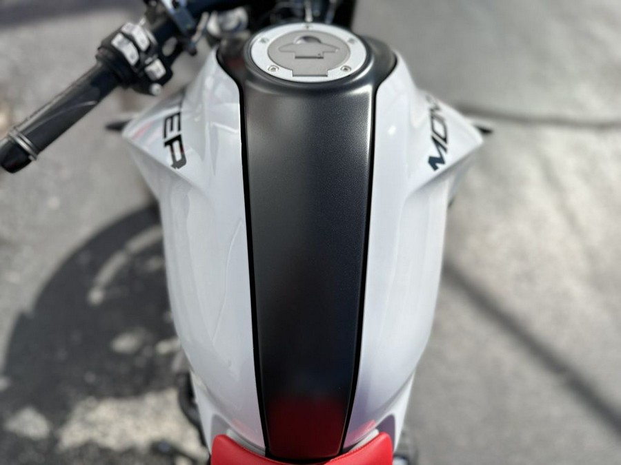 2025 Ducati Monster Plus Iceberg White - 009758