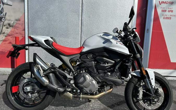 2025 Ducati Monster Plus Iceberg White - 009758