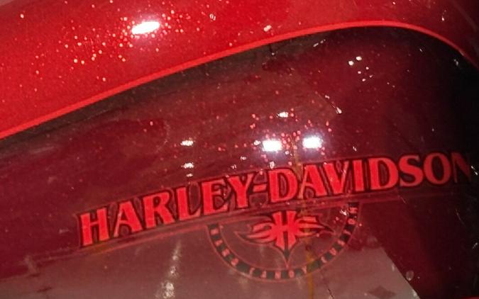 2017 Harley-Davidson® Road Glide® Special Hard Candy Custom™ Hot Rod Red Flake