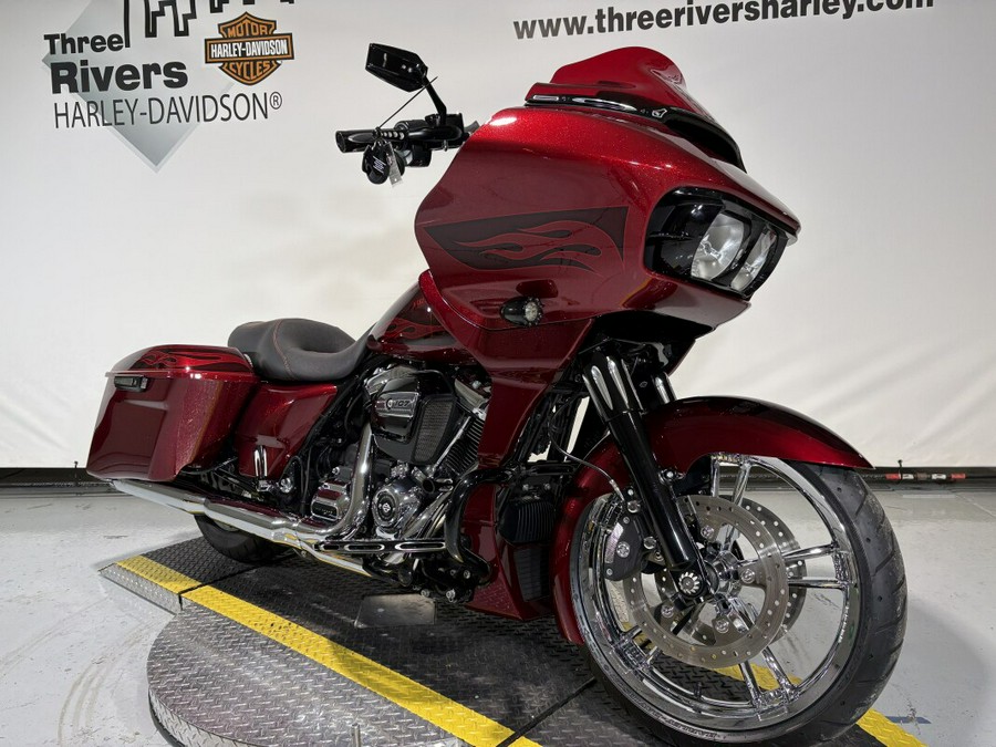 2017 Harley-Davidson® Road Glide® Special Hard Candy Custom™ Hot Rod Red Flake