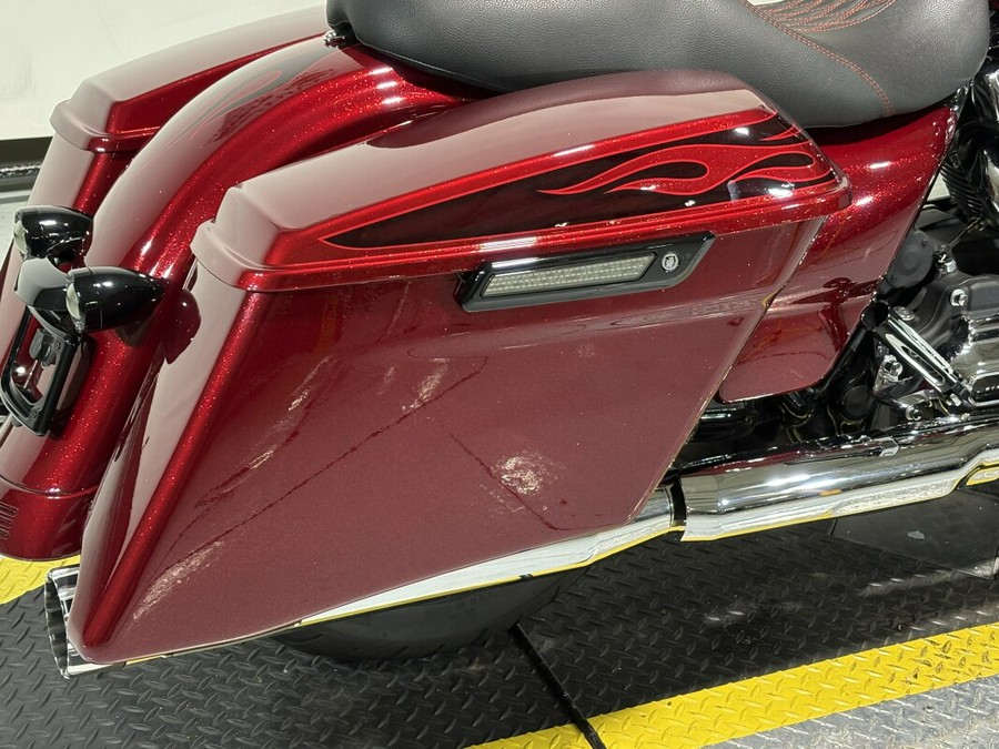 2017 Harley-Davidson® Road Glide® Special Hard Candy Custom™ Hot Rod Red Flake