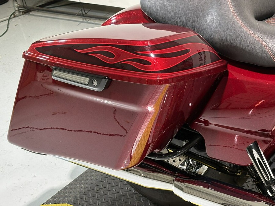 2017 Harley-Davidson® Road Glide® Special Hard Candy Custom™ Hot Rod Red Flake