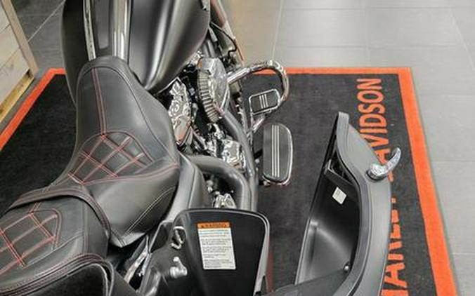 2022 Harley-Davidson® FLHXS - Street Glide® Special