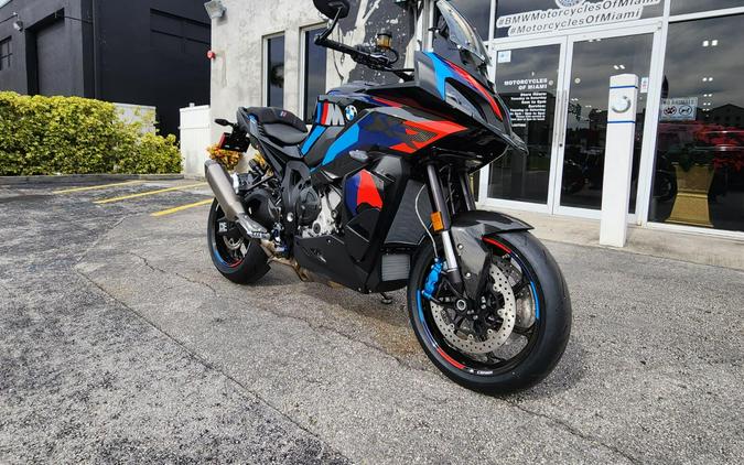 2026 BMW M 1000 XR