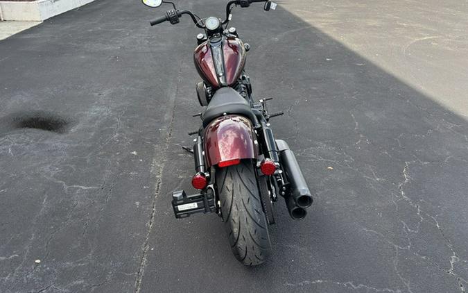 2025 Indian Chief Bobber Dark Horse Maroon Metallic