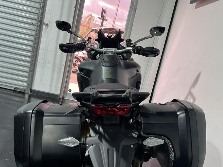 2023 Ducati Multistrada V4S Aviator Grey - Alloy Wheels