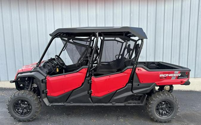 2024 Honda® Pioneer 1000-6 Deluxe Crew