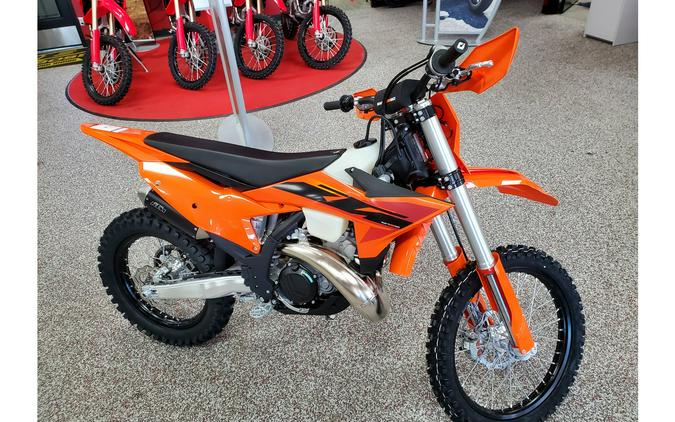 2025 KTM XC 300